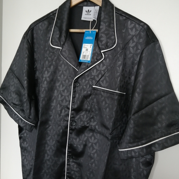 Adidas Graphics Monogram Shirt. Trefoil All Over Print. Black. New With Tags. - Picture 13 of 16